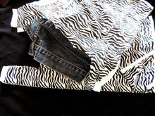 100 Zebra and Leopard Plastic11"x21" T-Shirt Bags Wholesale Animal Gift Bags - ShipNFun